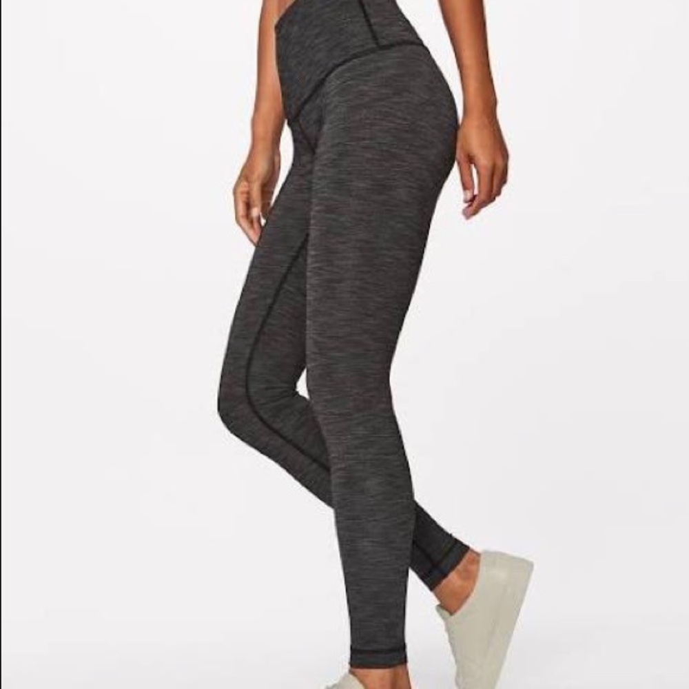 Gray Lululemon wonder under leggings